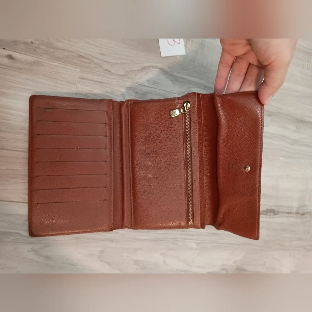 Louis Vuitton Monogram Pochette Passport Trifold Wallet